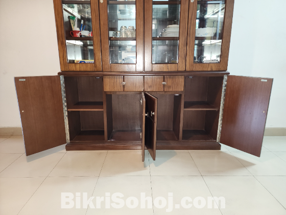 Showcase (4 doors)